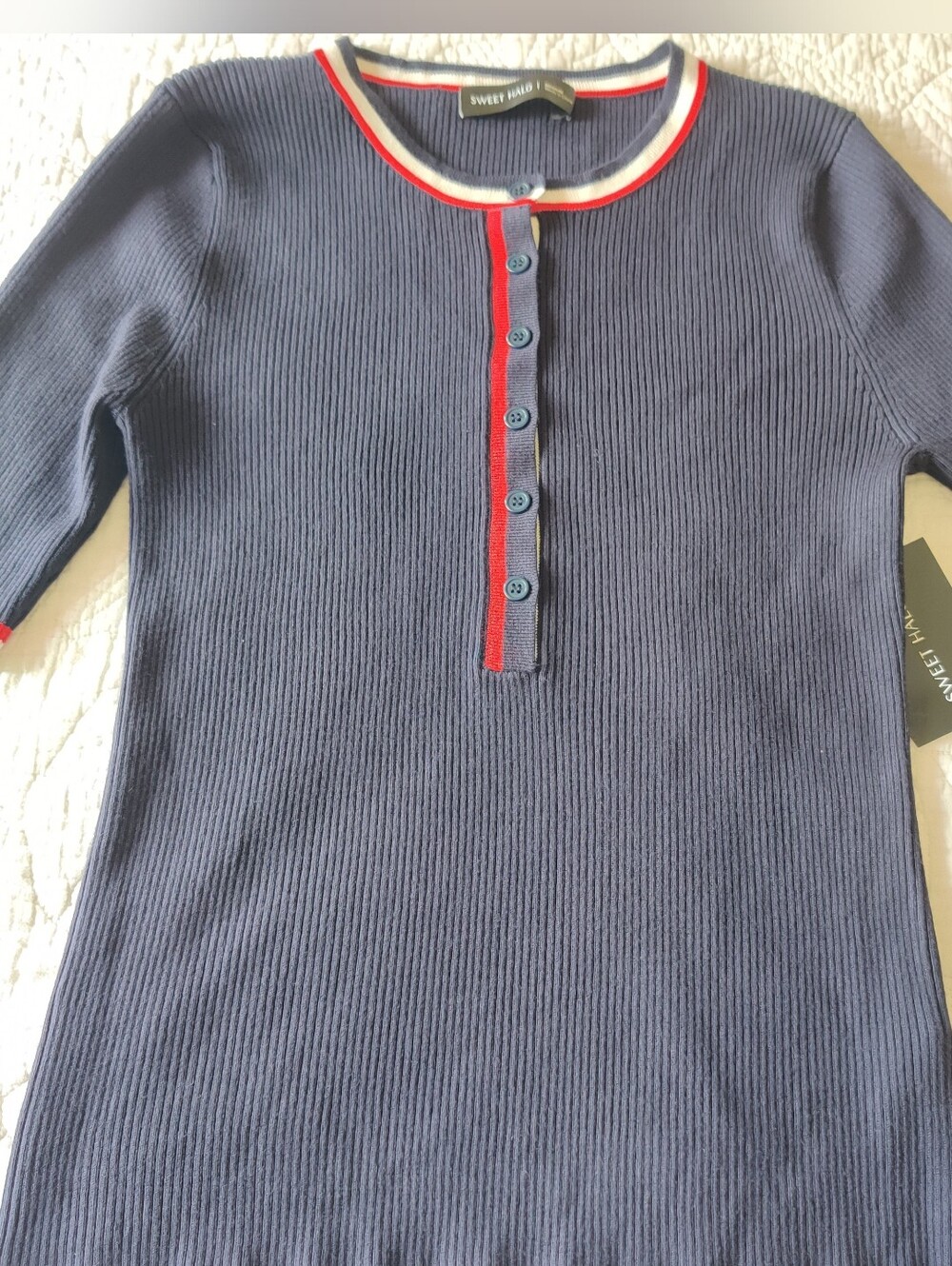 Women's Crewneck Sweater in Navy Blue
